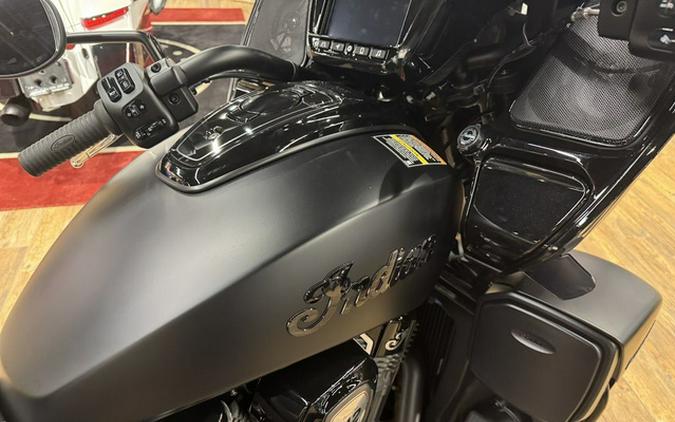 2025 Indian Pursuit Dark Horse 112 w/PowerBand Audio Black