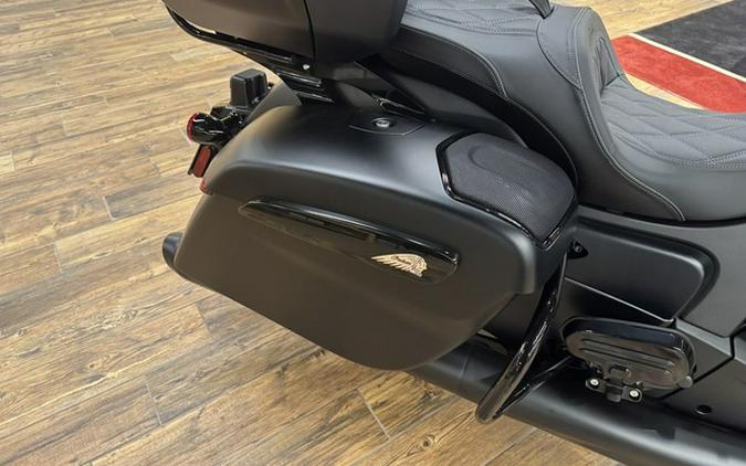 2025 Indian Pursuit Dark Horse 112 w/PowerBand Audio Black