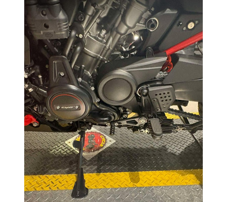 2025 Harley-Davidson® RA1250SE