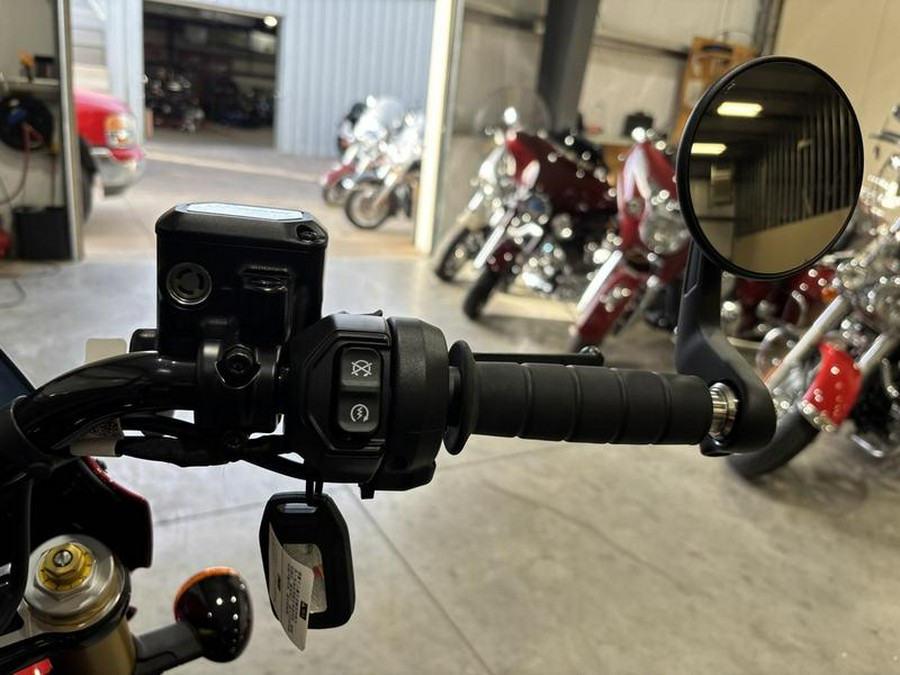 2026 Indian Motorcycle® 101 Scout® Sunset Red Metallic