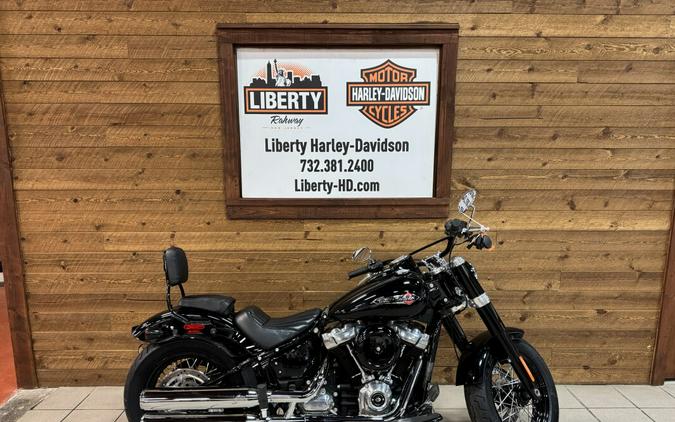 2019 Harley-Davidson® Softail Slim® Vivid Black FLSL
