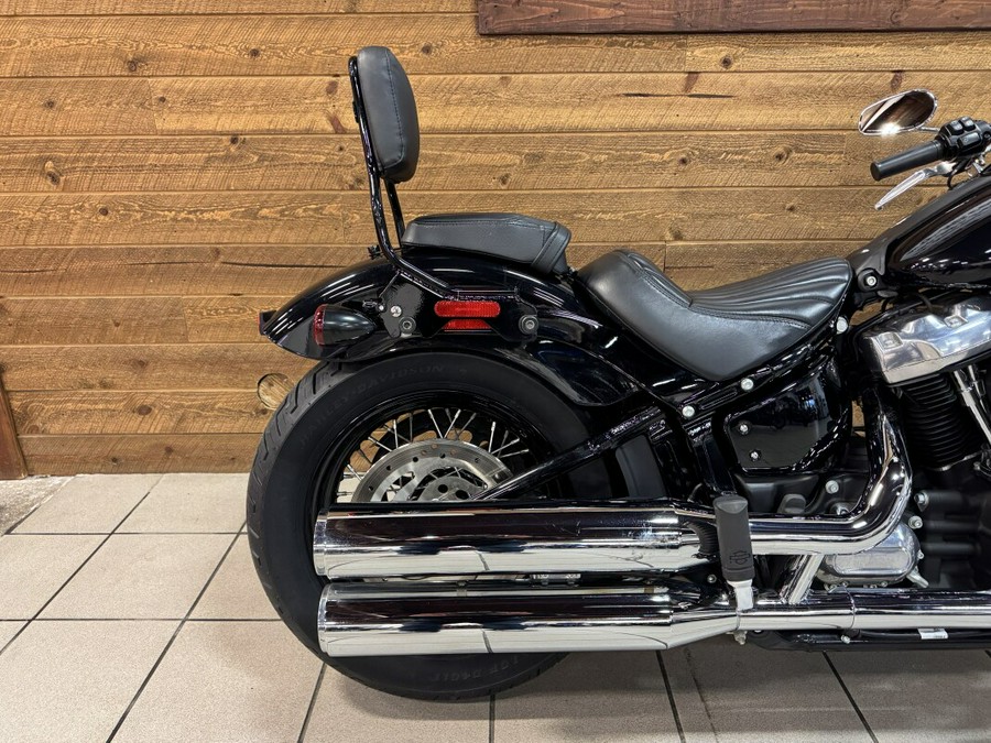 2019 Harley-Davidson® Softail Slim® Vivid Black FLSL