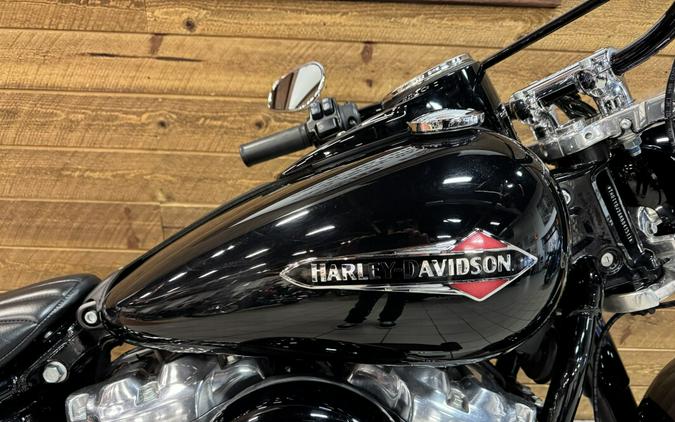 2019 Harley-Davidson® Softail Slim® Vivid Black FLSL