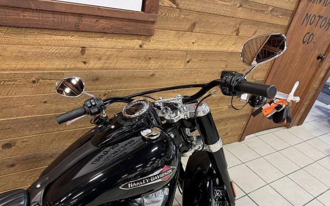 2019 Harley-Davidson® Softail Slim® Vivid Black FLSL