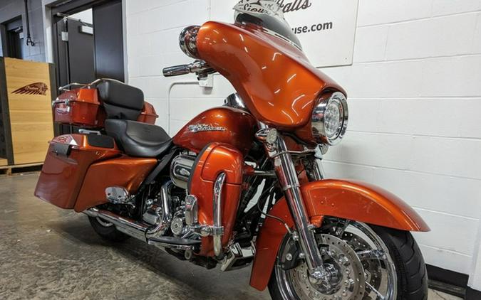 2011 Harley-Davidson FLHX - Street Glide