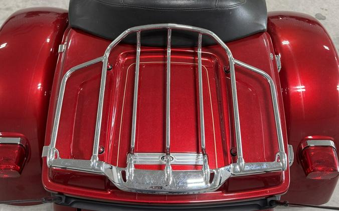 2013 Harley-Davidson® Tri Glide™ Ultra Classic® EMBR RED SUNGLO W/ PINSTRIP