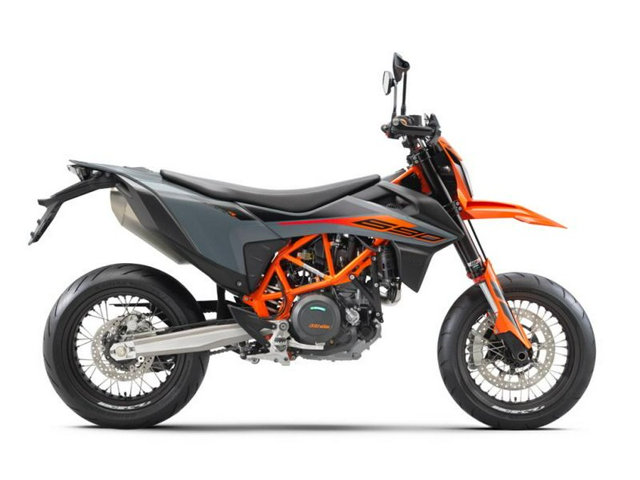 2022 KTM 690 SMC R