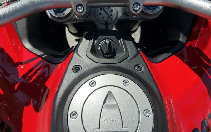 2023 Ducati Multistrada V4 Pikes Peak