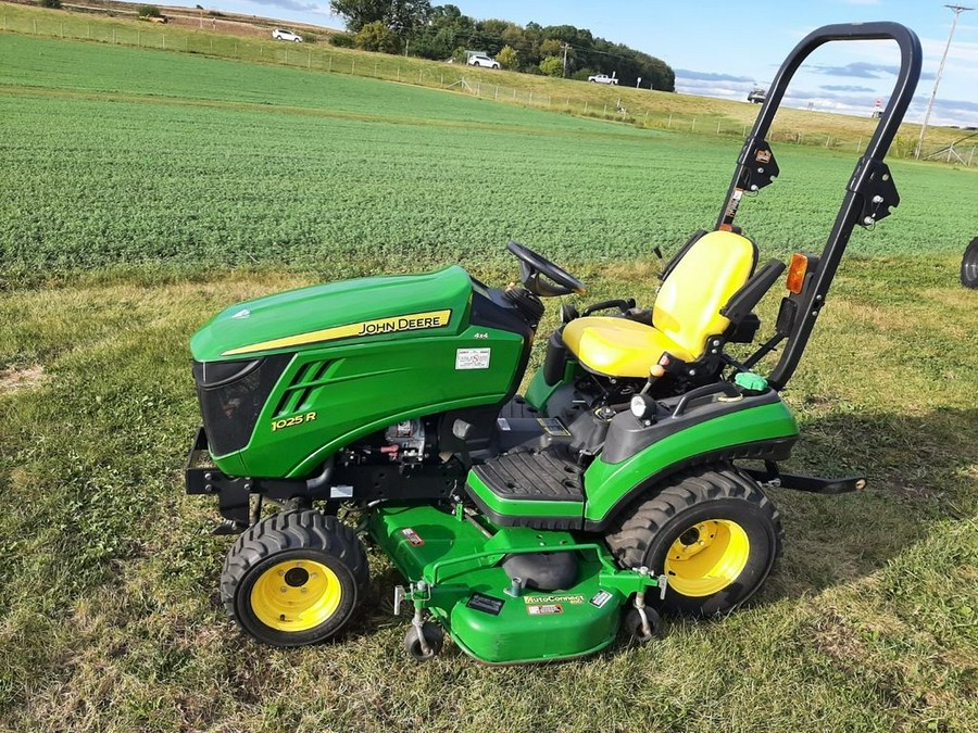 2014 John Deere 1025R