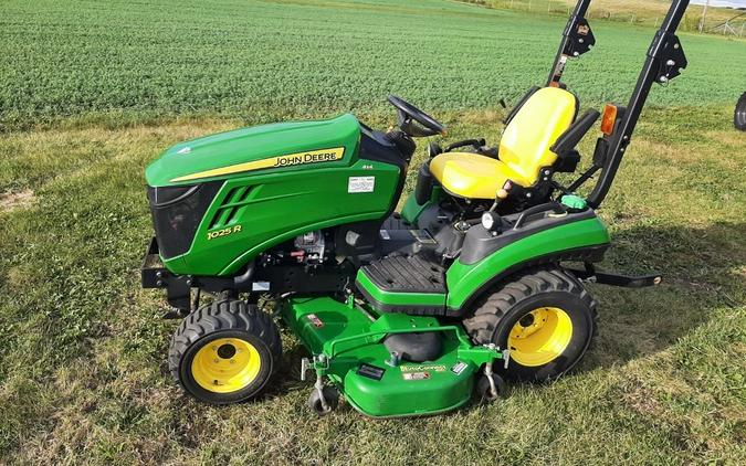 2014 John Deere 1025R