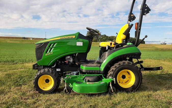 2014 John Deere 1025R