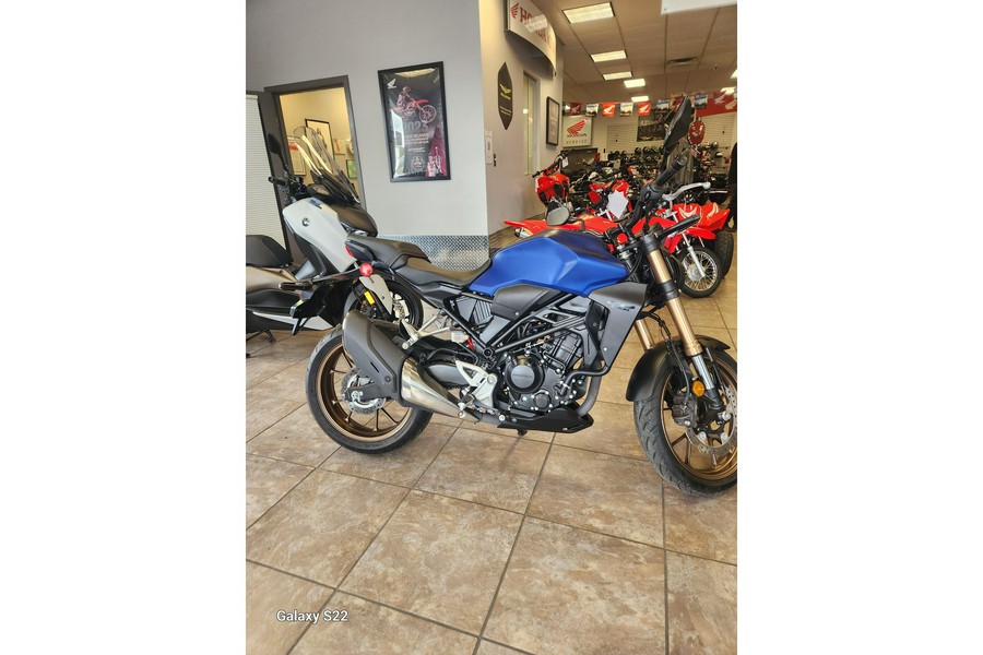 2022 Honda CB300R ABS