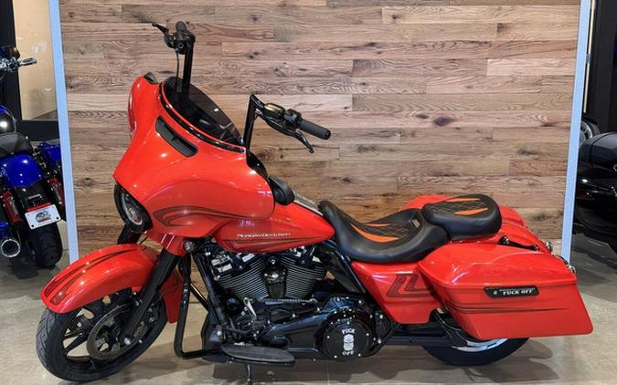 2017 Harley-Davidson FLHXS - Street Glide Special