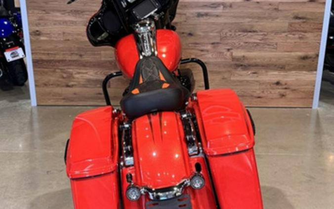 2017 Harley-Davidson FLHXS - Street Glide Special