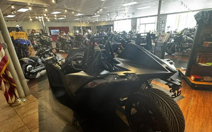 2026 Polaris Slingshot® R Manual
