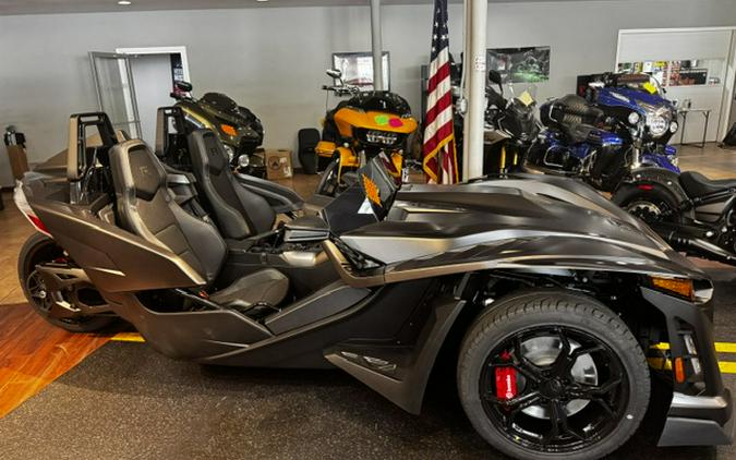 2026 Polaris Slingshot® R Manual