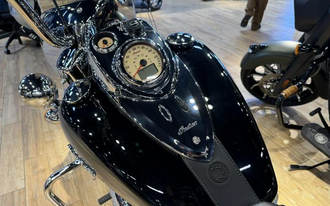 2024 INDIAN MOTORCYCLE SPRINGFIELD BLACK METALLIC AND TITANIUM METALLIC