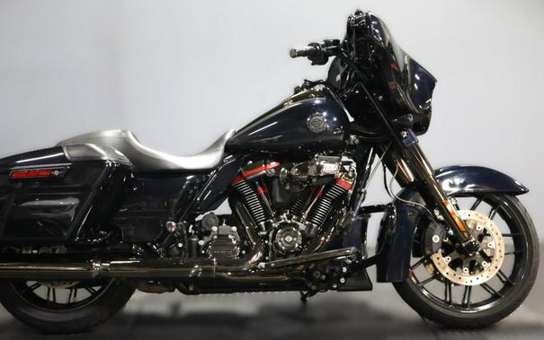 2022 Harley-Davidson CVO Street Glide