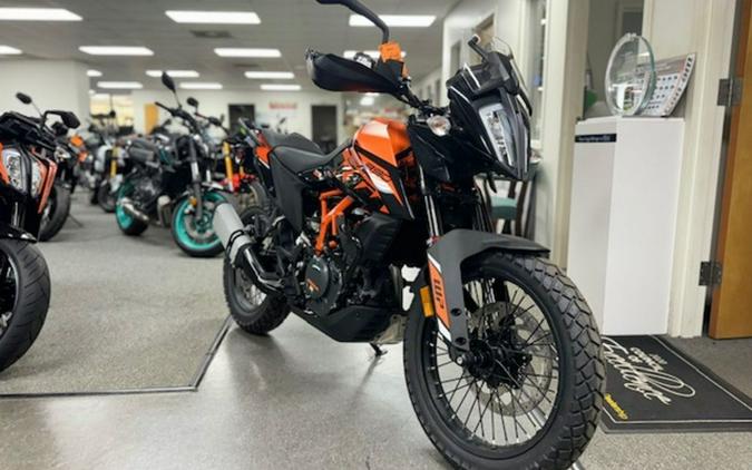 2024 KTM Adventure 390