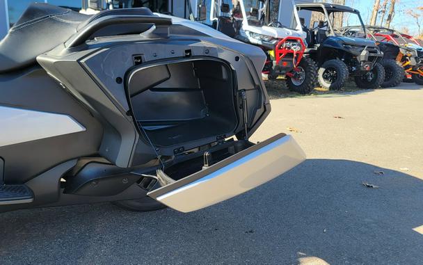 2025 Can-Am Spyder RT Base