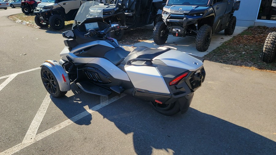 2025 Can-Am Spyder RT Base