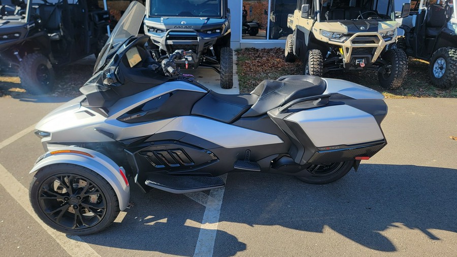 2025 Can-Am Spyder RT Base