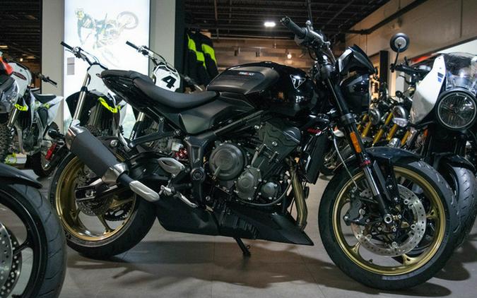 2026 Triumph Trident 800 Jet Black