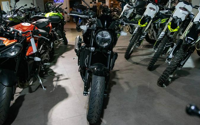 2026 Triumph Trident 800 Jet Black