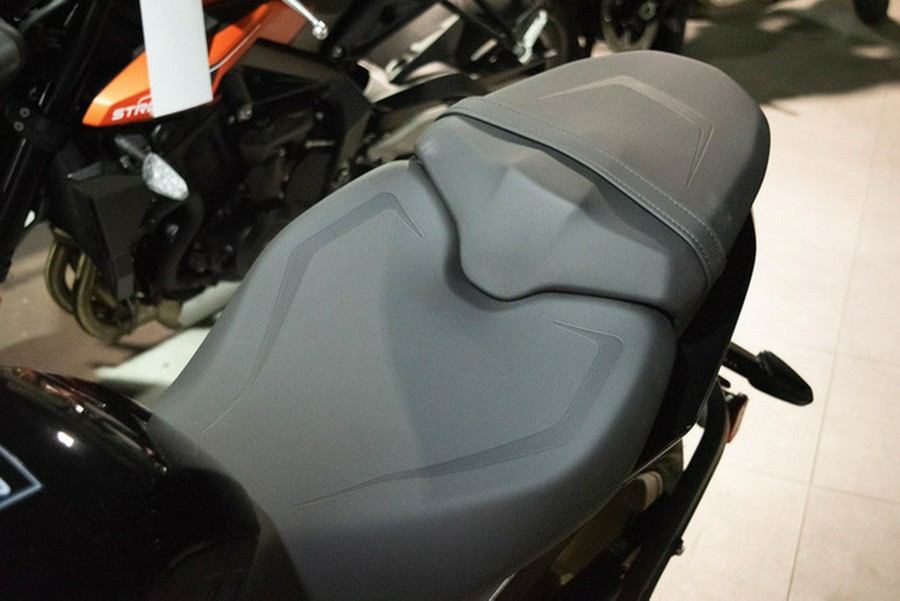 2026 Triumph Trident 800 Jet Black
