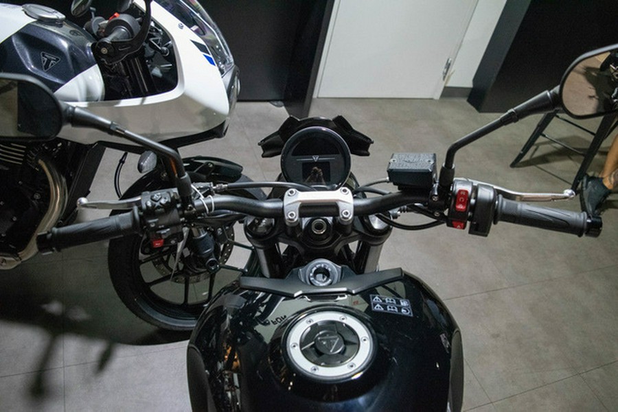 2026 Triumph Trident 800 Jet Black