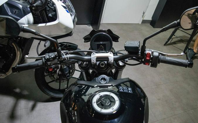 2026 Triumph Trident 800 Jet Black