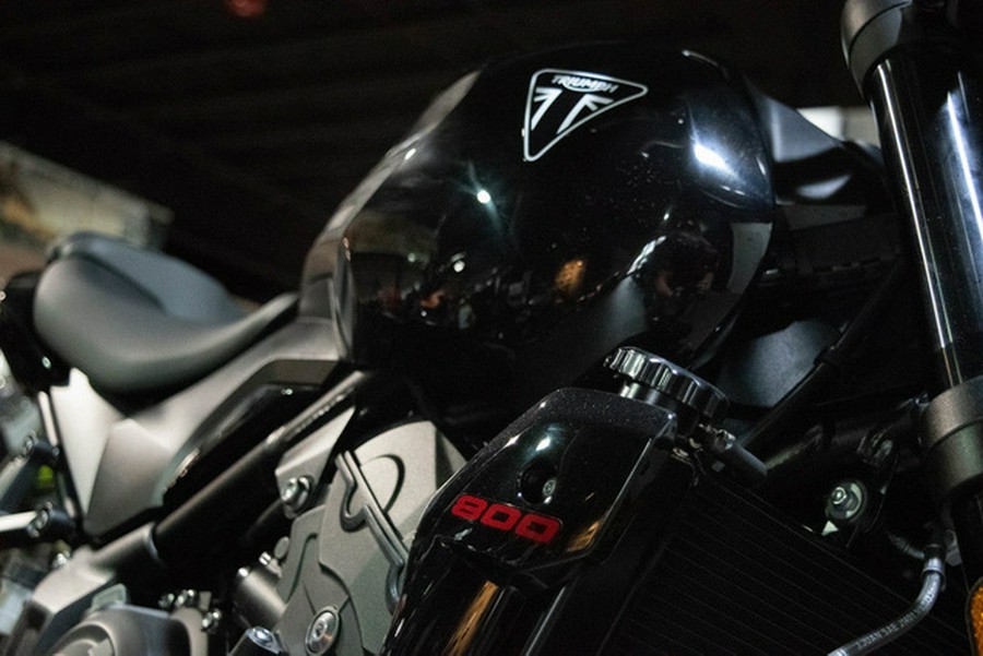 2026 Triumph Trident 800 Jet Black