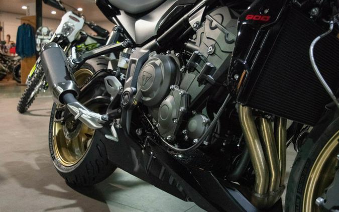 2026 Triumph Trident 800 Jet Black