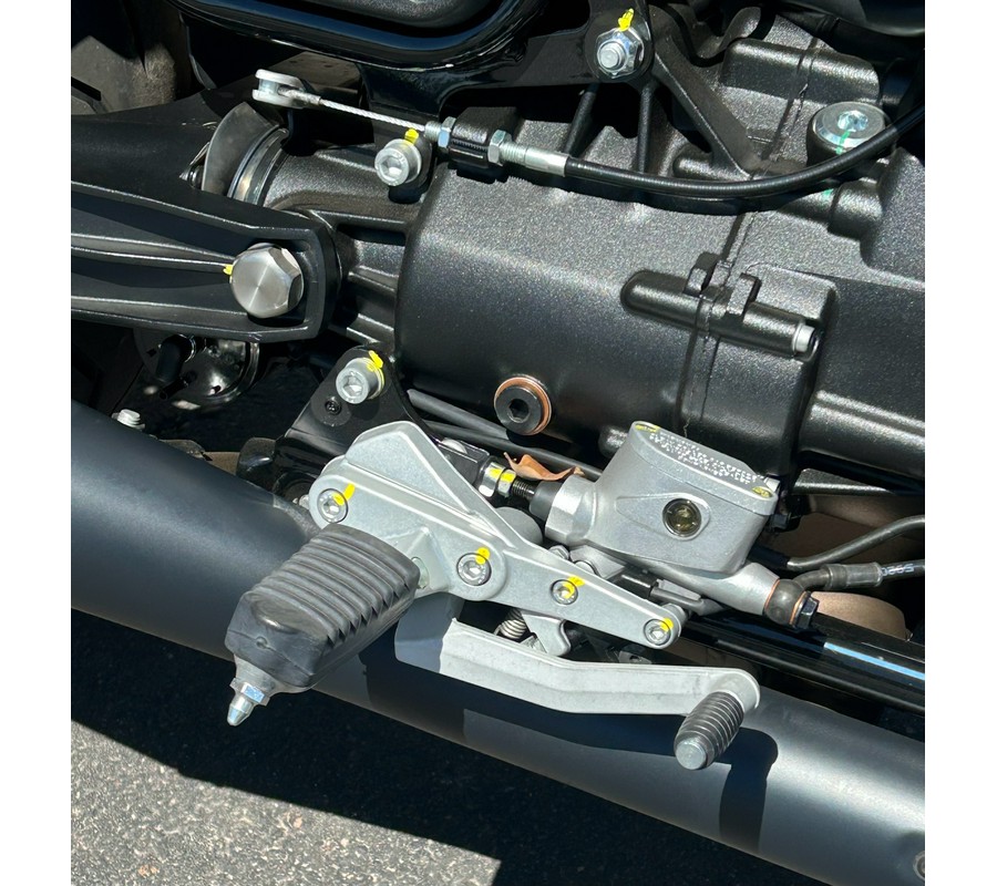 2027 Moto Guzzi V7 Stone