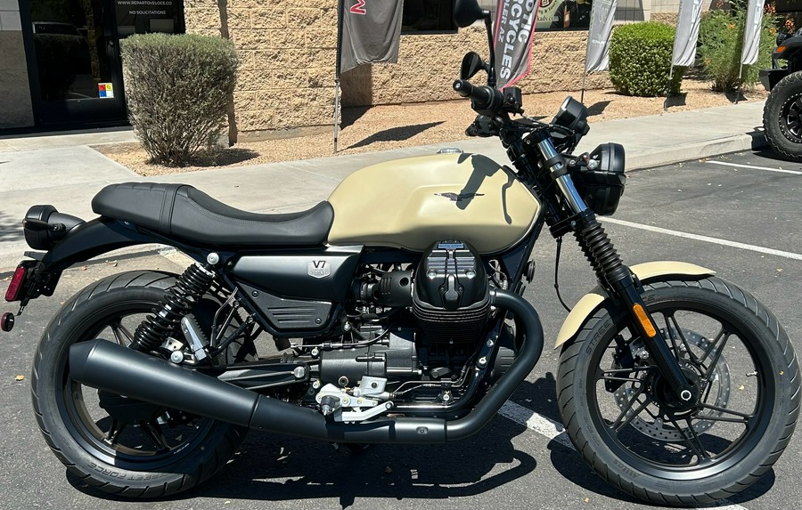 2027 Moto Guzzi V7 Stone