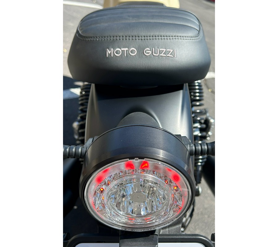 2027 Moto Guzzi V7 Stone