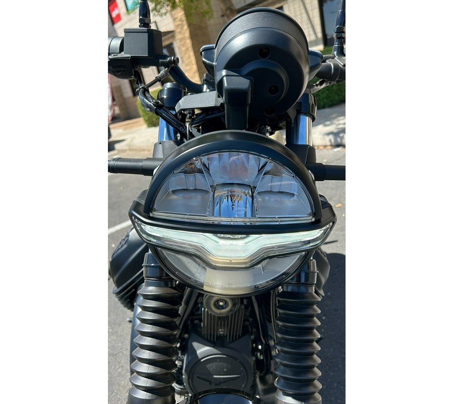 2027 Moto Guzzi V7 Stone