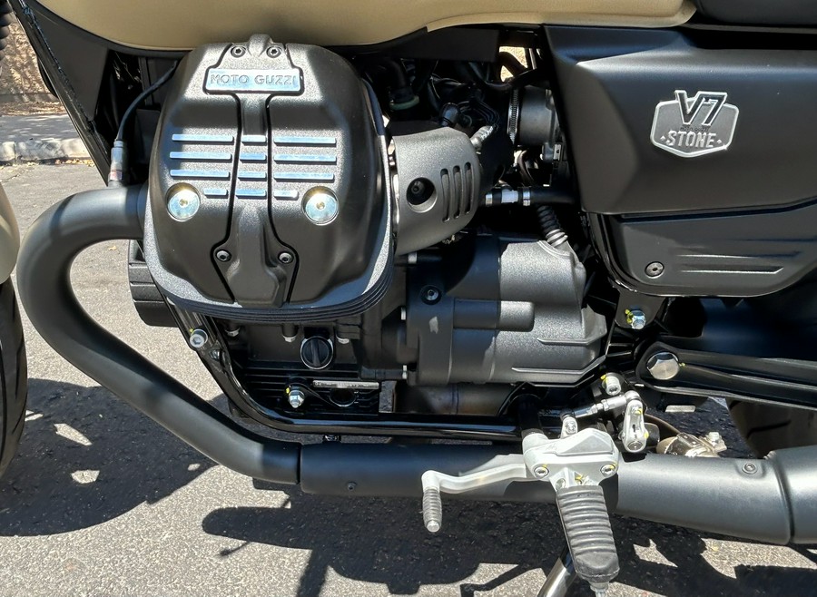 2027 Moto Guzzi V7 Stone