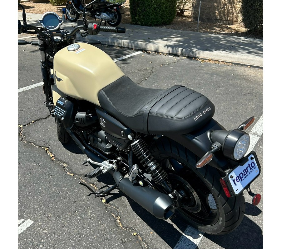2027 Moto Guzzi V7 Stone