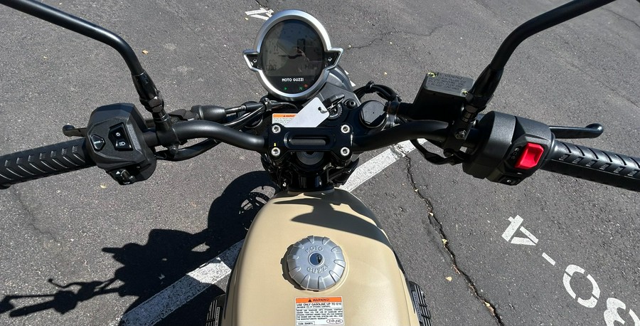 2027 Moto Guzzi V7 Stone