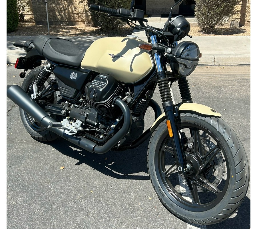 2027 Moto Guzzi V7 Stone