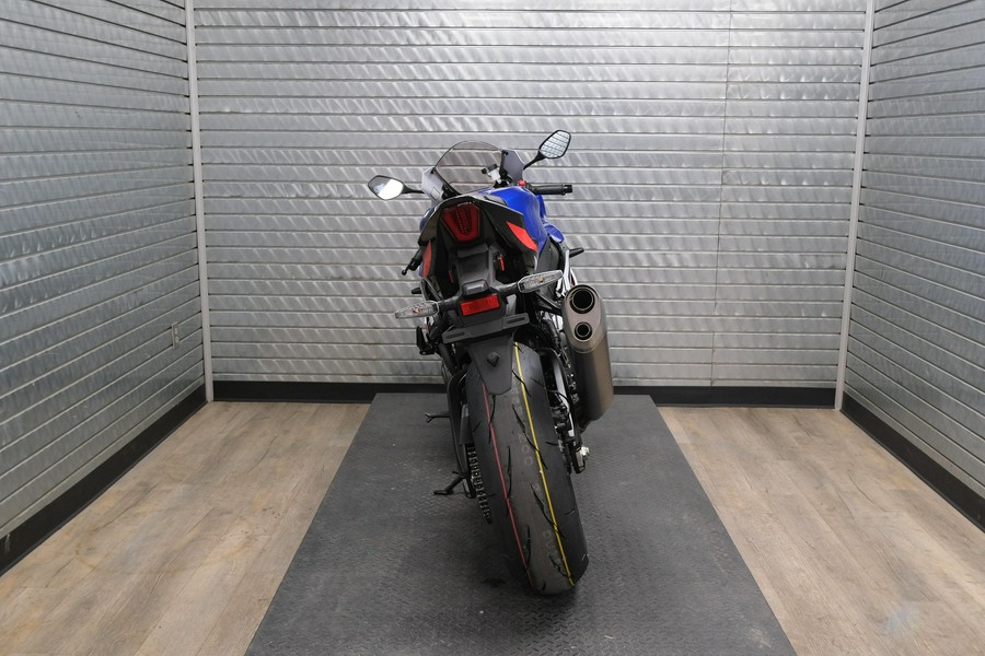 2027 SUZUKI GSX-R1000 40TH ANNIVERSARY EDITION