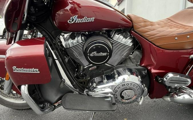 2019 Indian Motorcycle® Roadmaster® Burgundy Metallic