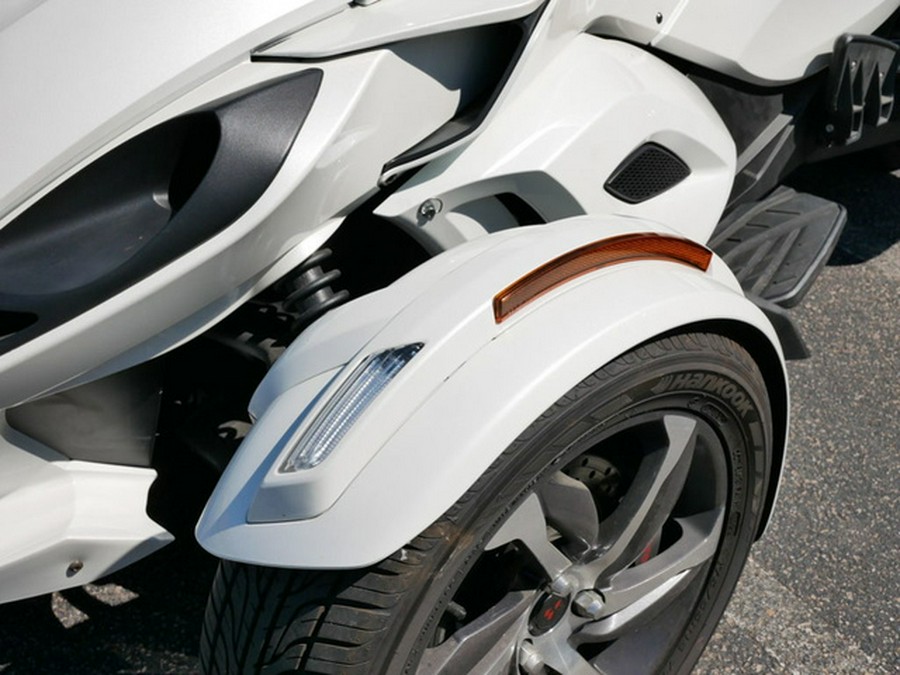 2013 Can-Am Spyder RST LTD