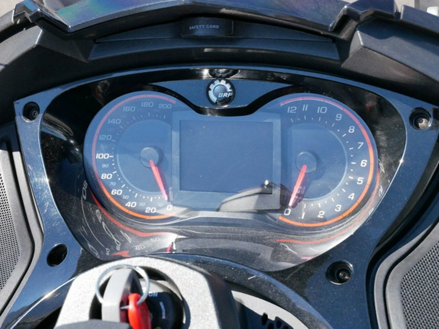 2013 Can-Am Spyder RST LTD