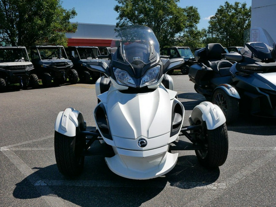 2013 Can-Am Spyder RST LTD
