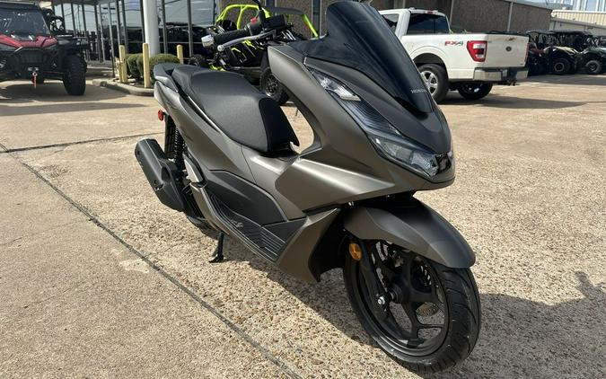 2023 Honda® PCX