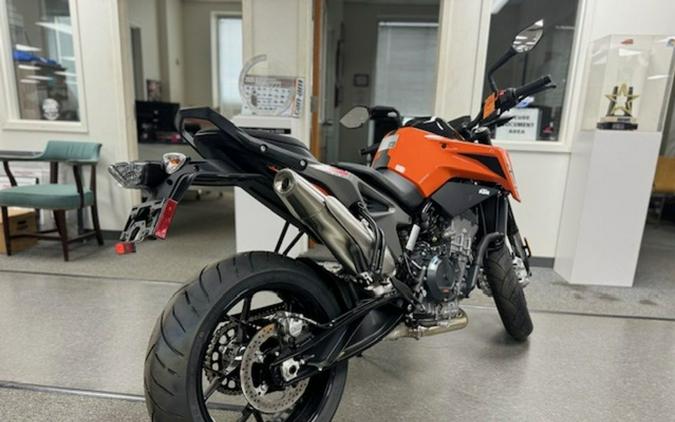 2024 KTM Duke 790