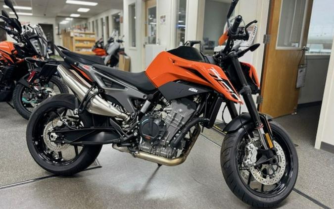 2024 KTM Duke 790