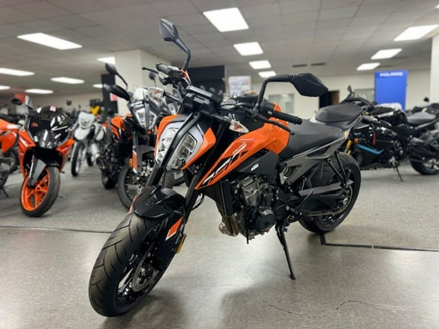 2024 KTM Duke 790